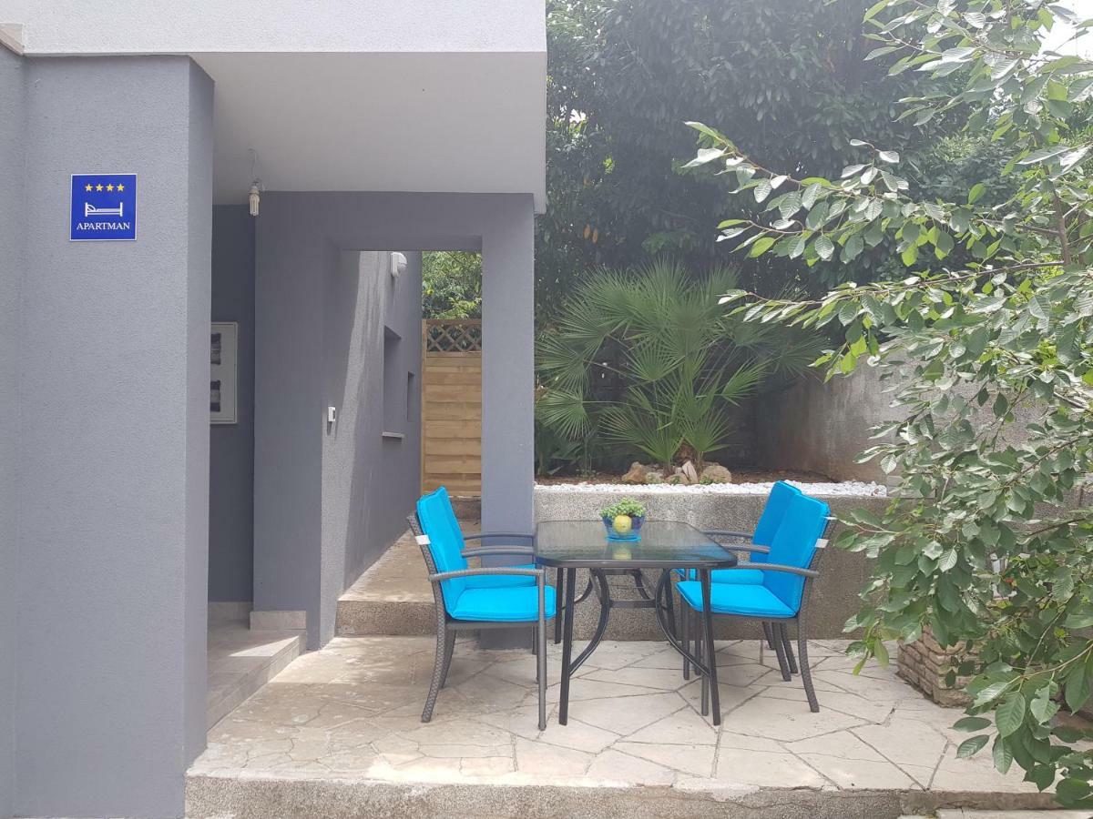 Vigo Apartman Pula Exterior photo